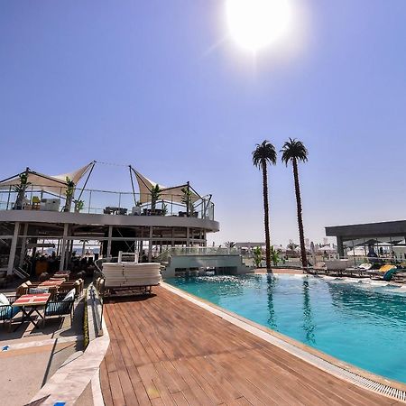 White Tower Private Apartment Beach View Mamaia Eksteriør bilde