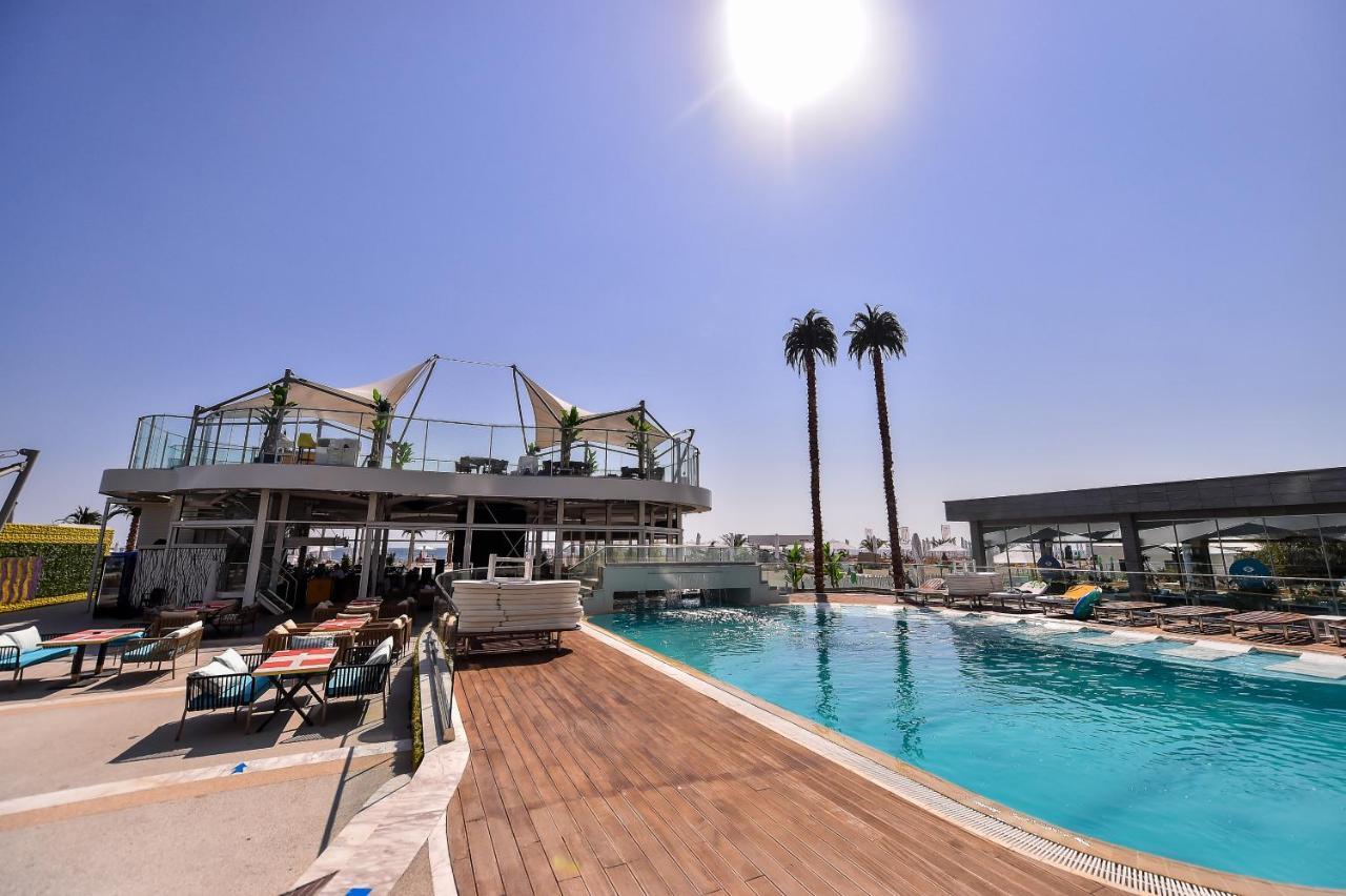 White Tower Private Apartment Beach View Mamaia Eksteriør bilde