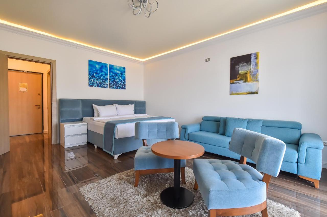 White Tower Private Apartment Beach View Mamaia Eksteriør bilde